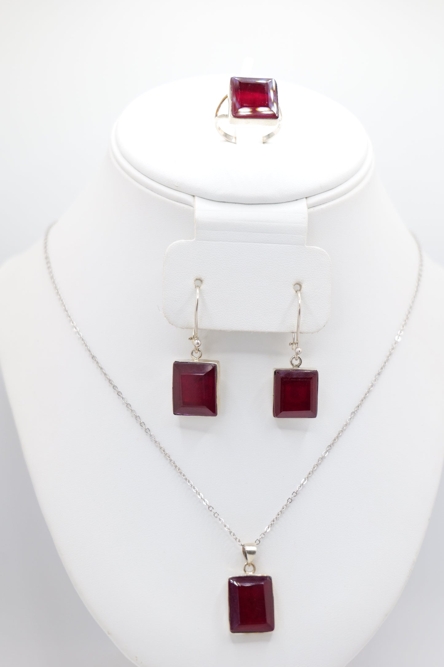 Ruby and sterling silver jewelry set image 2