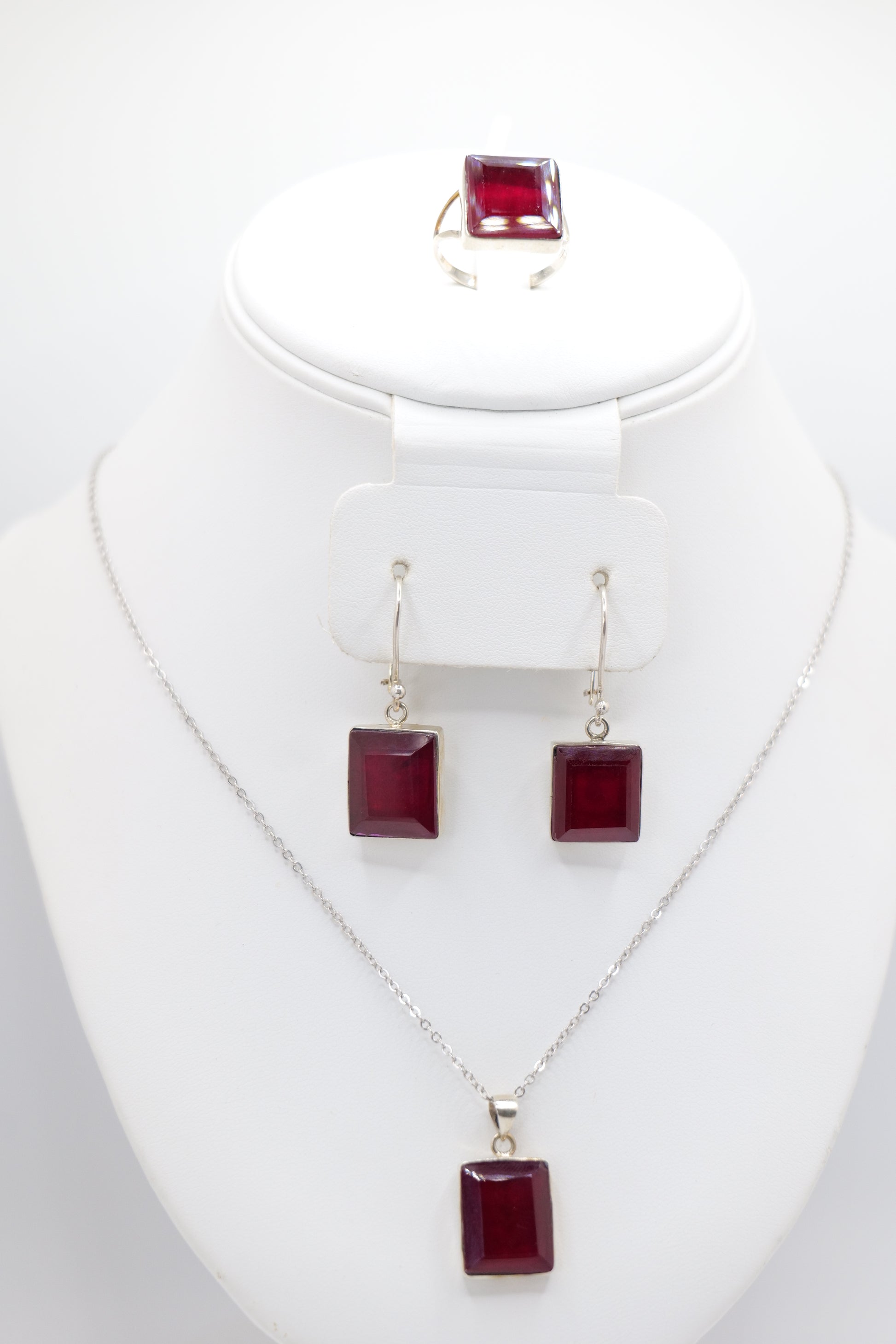 Ruby and sterling silver jewelry set image 2
