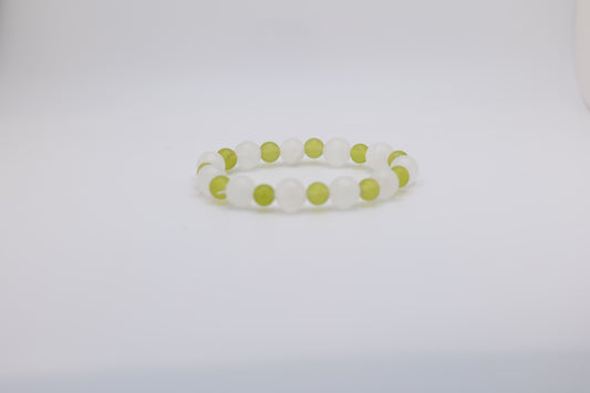 Bowenite and White Marble Bracelet