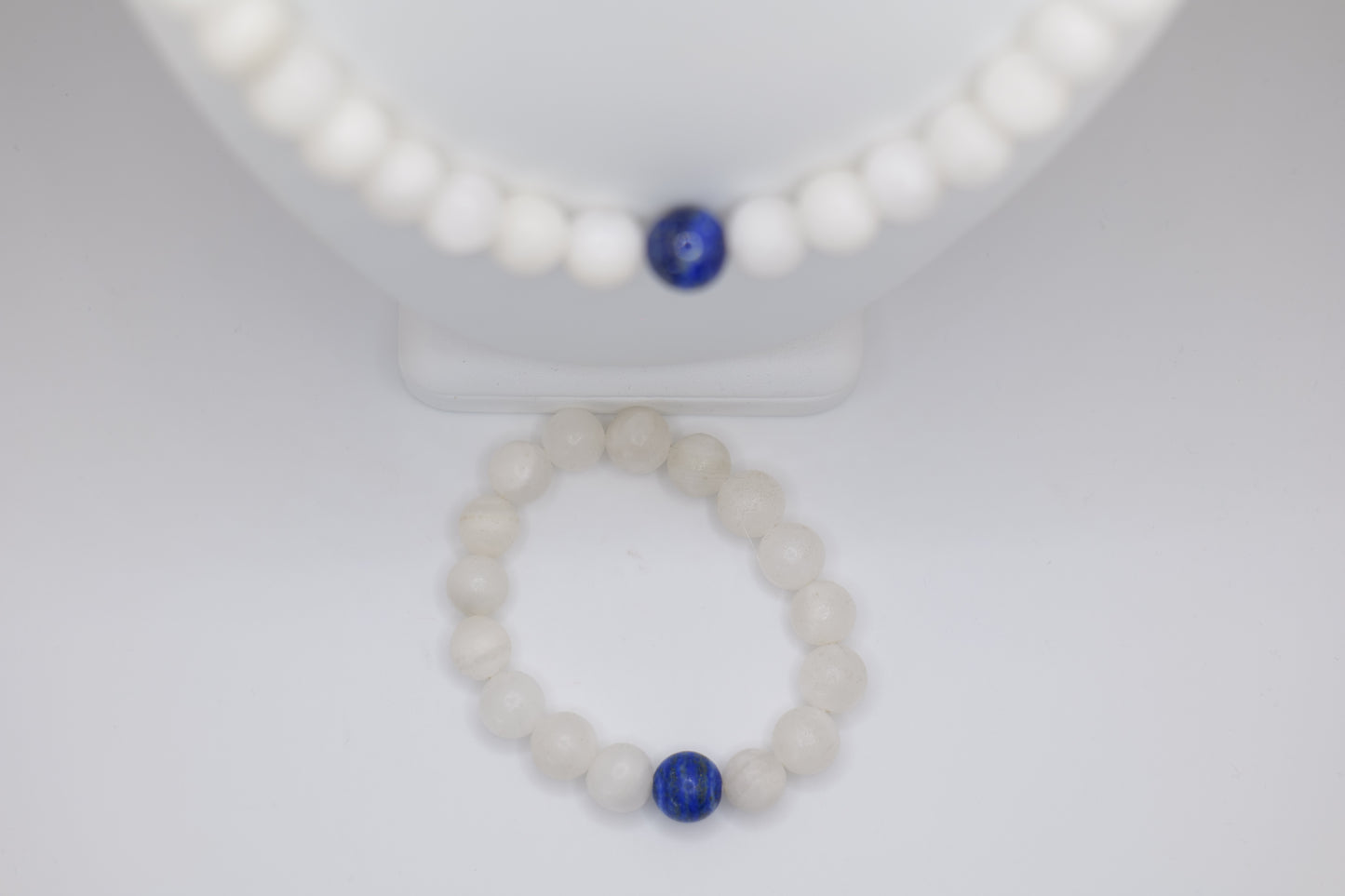 White Marble and Lapis Lazuli Jewelry Set