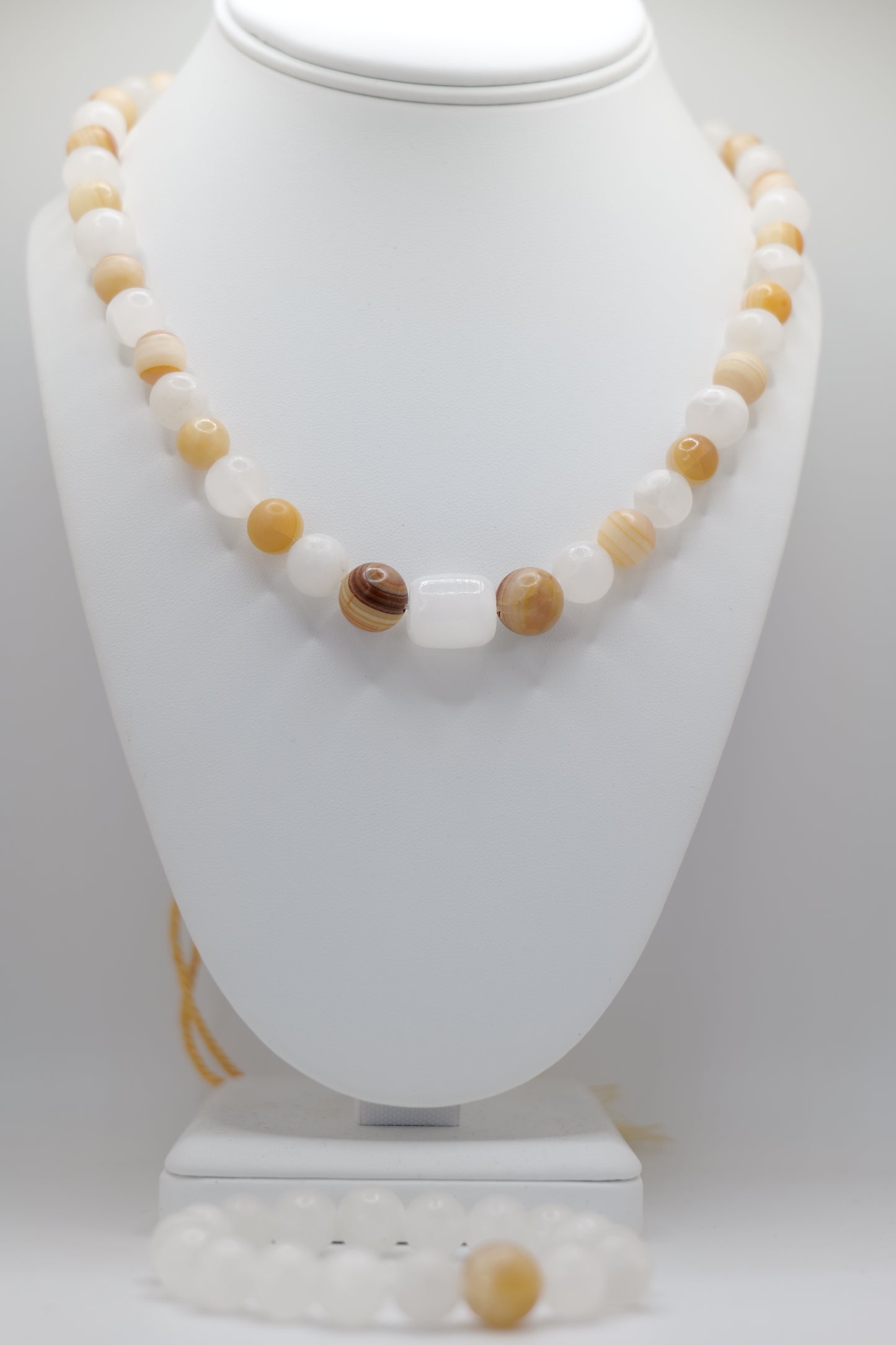 White Marble and Onyx Centerpiece Jewelry Set