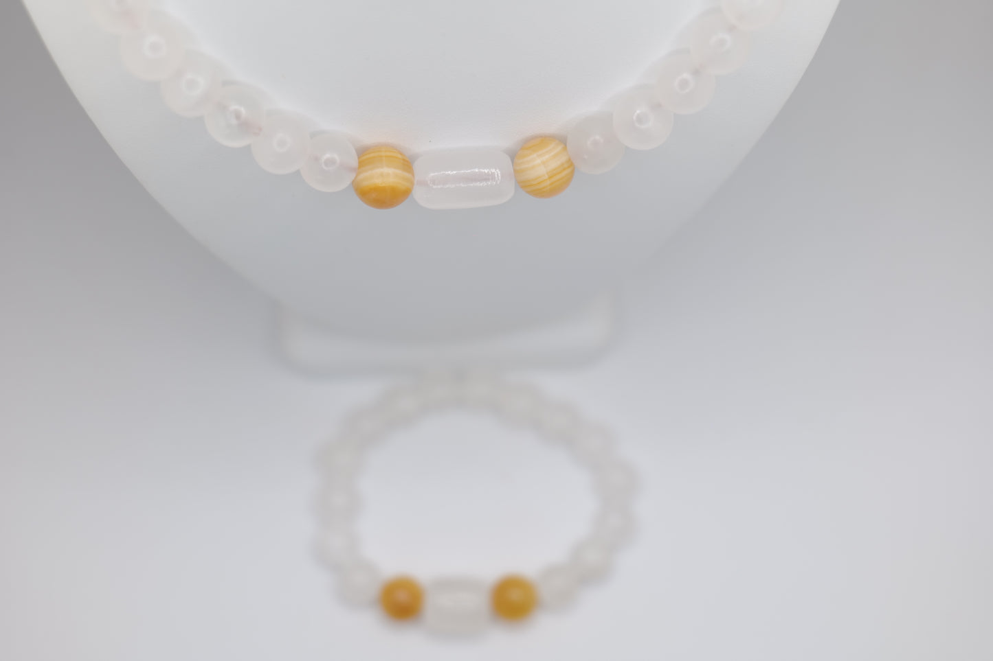 White Marble and Onyx Centerpiece Jewelry Set