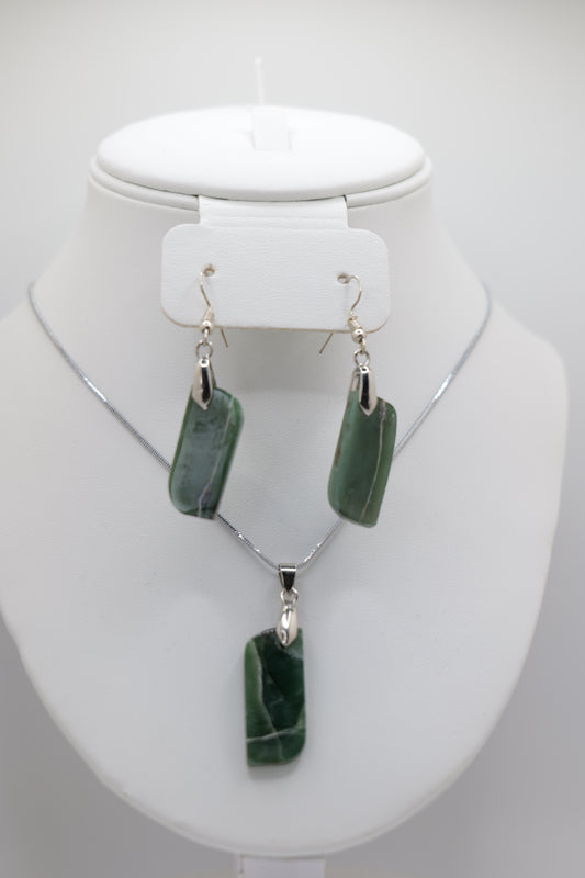 Bowenite with Silver Jewelry Set
