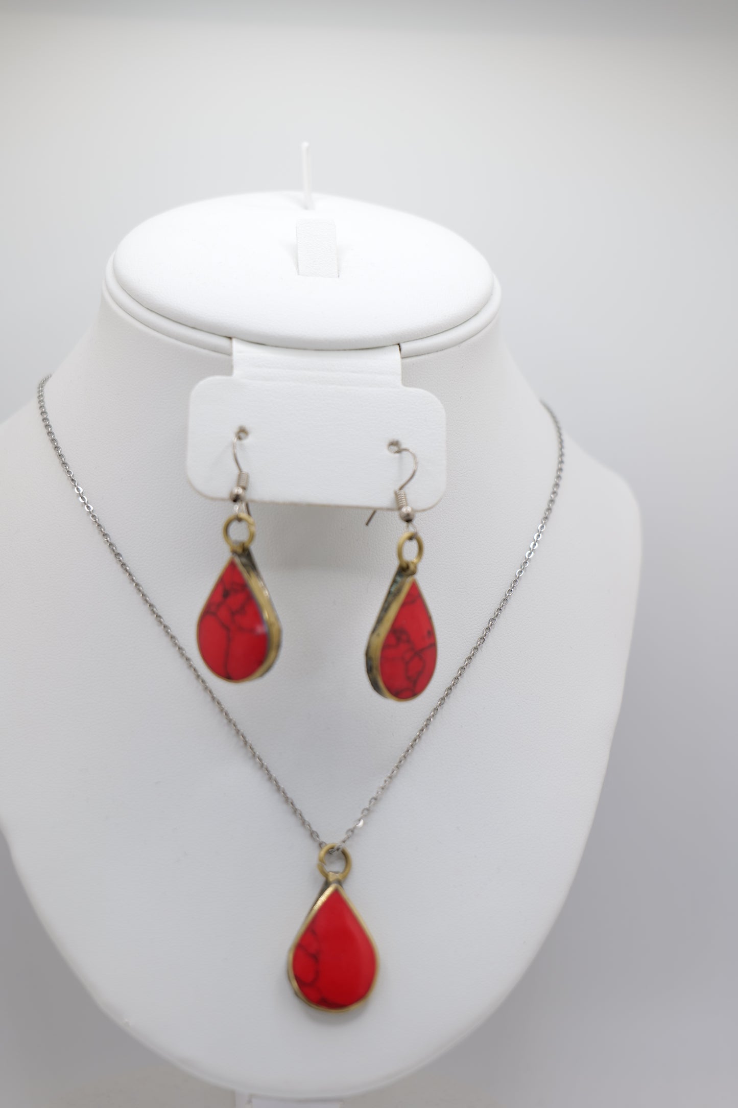 Stile and Bronze Jewelry Set