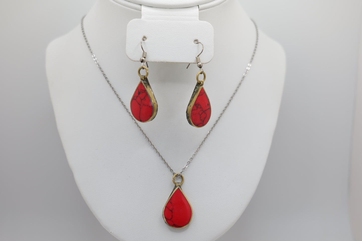 Stile and Bronze Jewelry Set