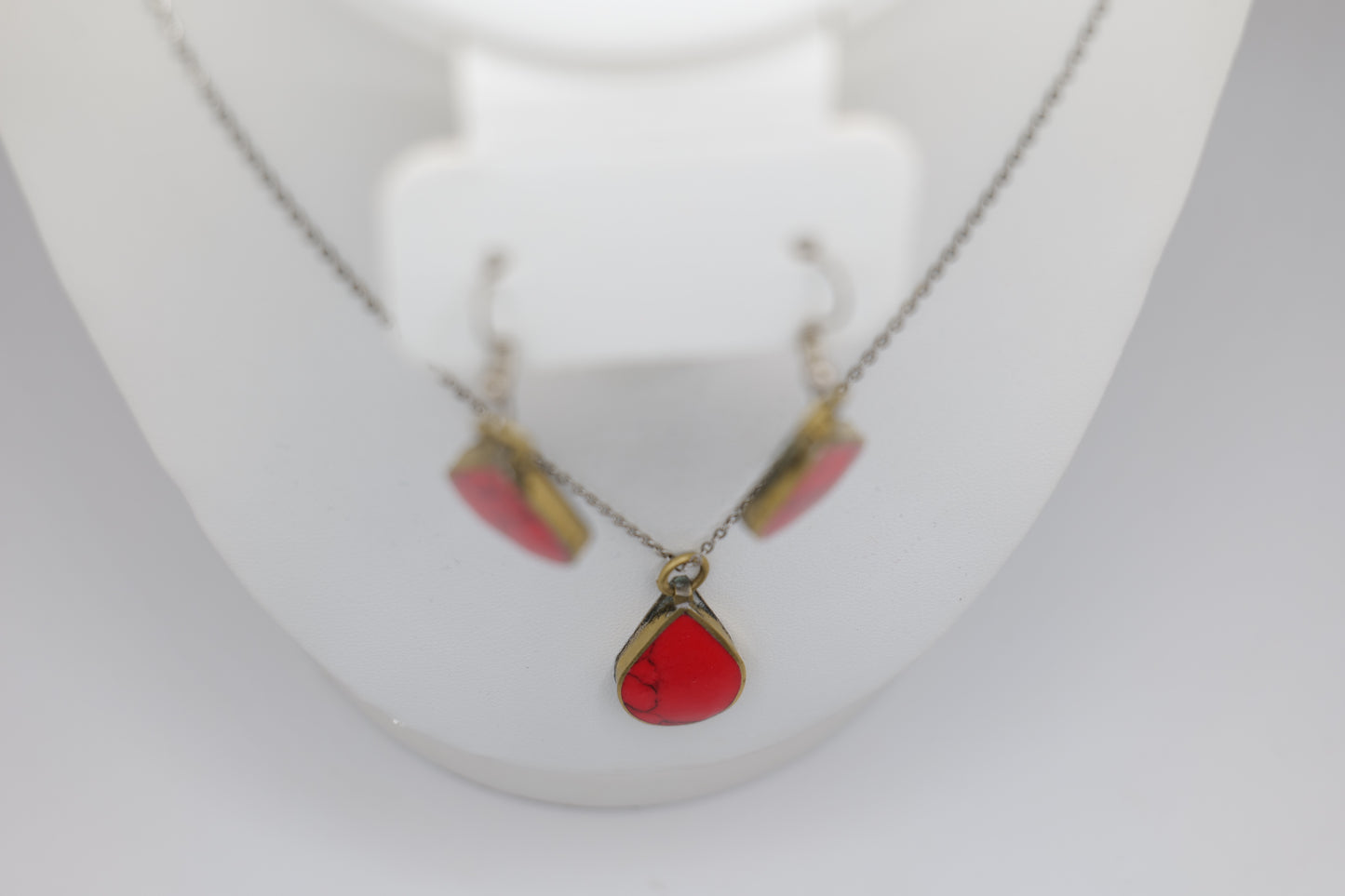 Stile and Bronze Jewelry Set