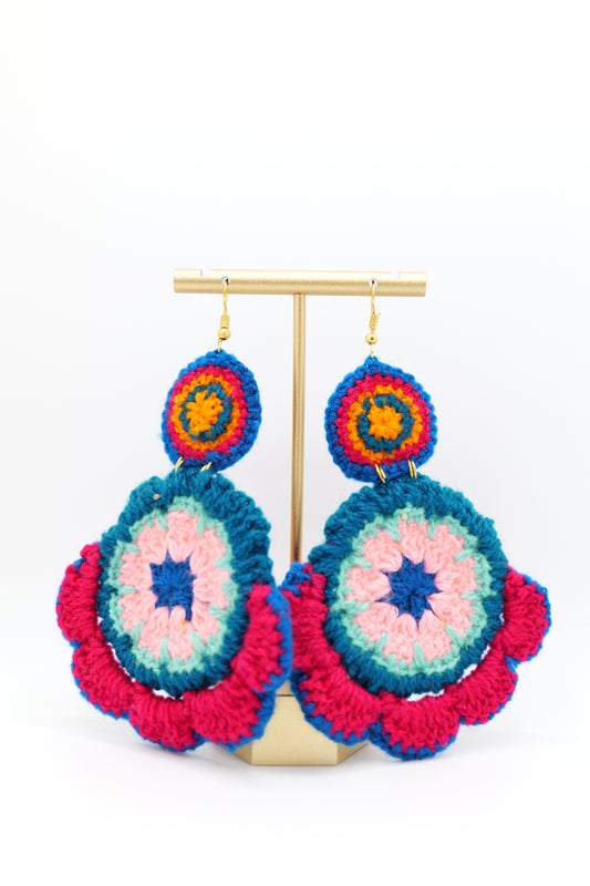 Large crocheted flower earrings- version 1 image 0